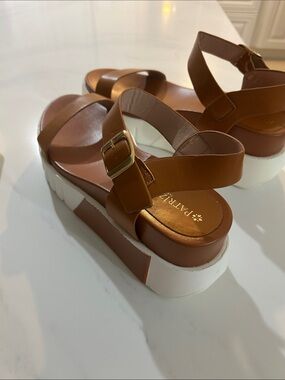 Platform Sandals with Gold Buckle in Brown - PARIZ